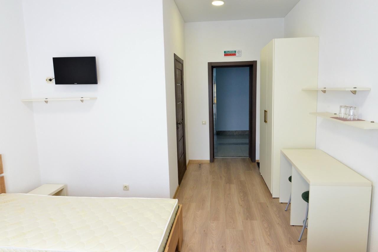 Grad Hotel Ashmyany Eksteriør bilde